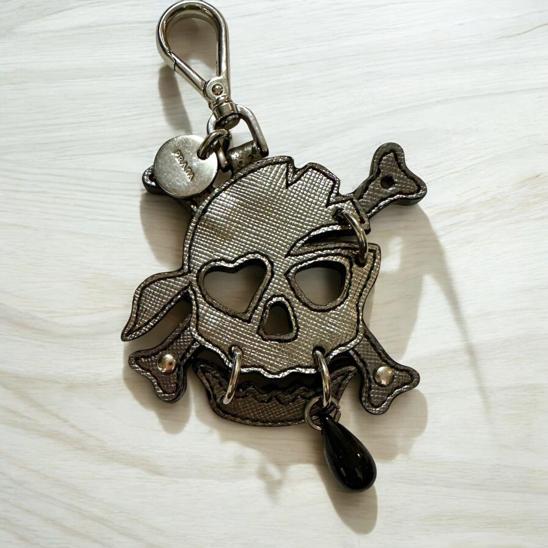 ☆PRADA ☆プラダ☆スカル ☆キーホルダー☆キーリング☆美品☆廃番品☆