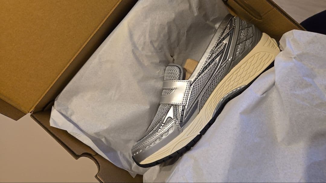 New Balance シルバー スニーカー スリッポン