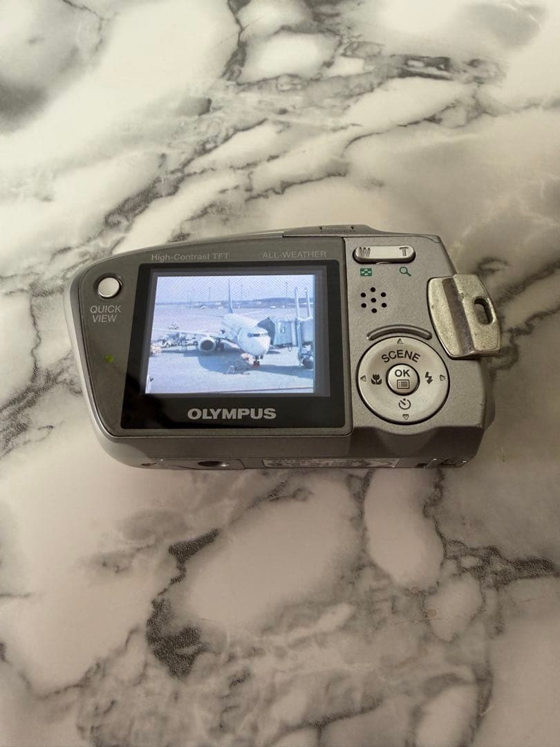 OLYMPUS DIGITAL カメラ