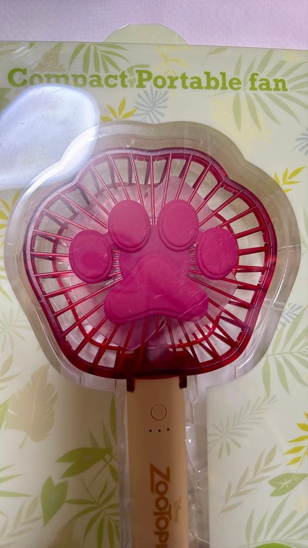新品　ディズニー　ストア　ズートピア　ハンディファン　扇風機　小型　ミニ　手持ち