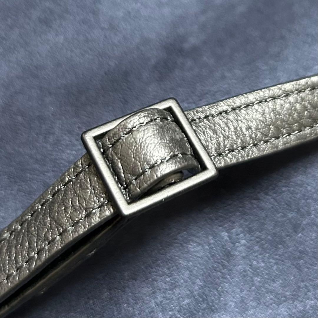 【美品】objcts.io アジャスタブルレザーストラップ一体型 マイクロバッグ