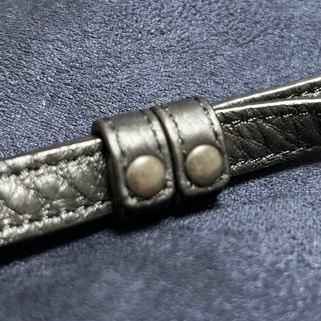 【美品】objcts.io アジャスタブルレザーストラップ一体型 マイクロバッグ