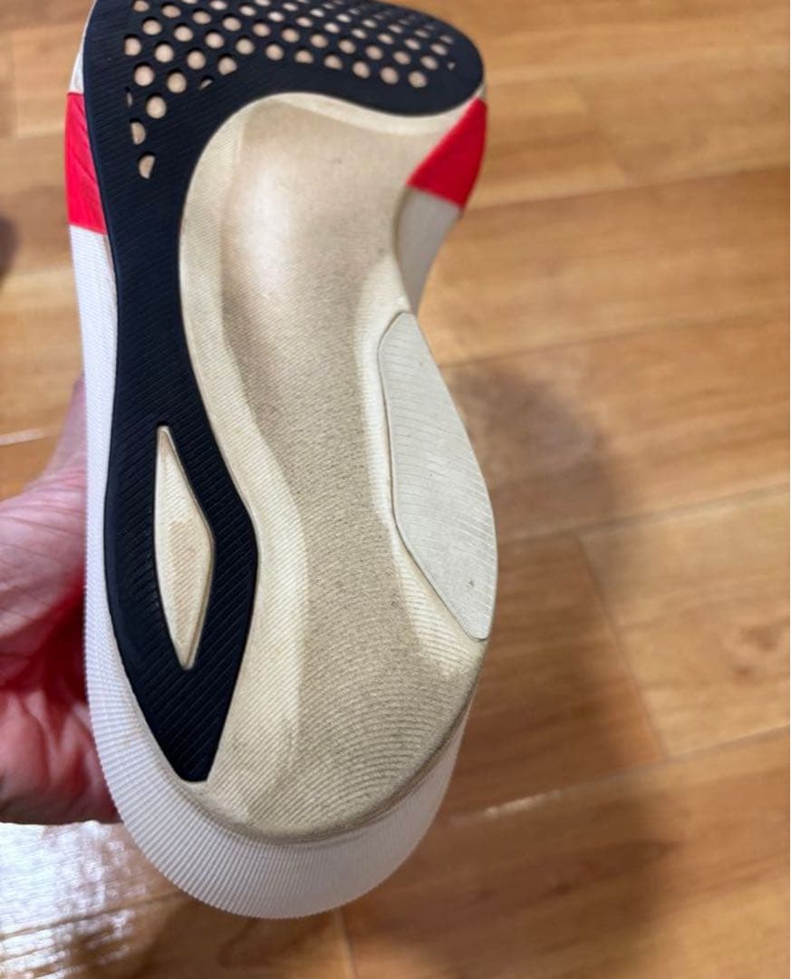 アシックス　メタスピードエッジTOKYO　メンズ27.5cm