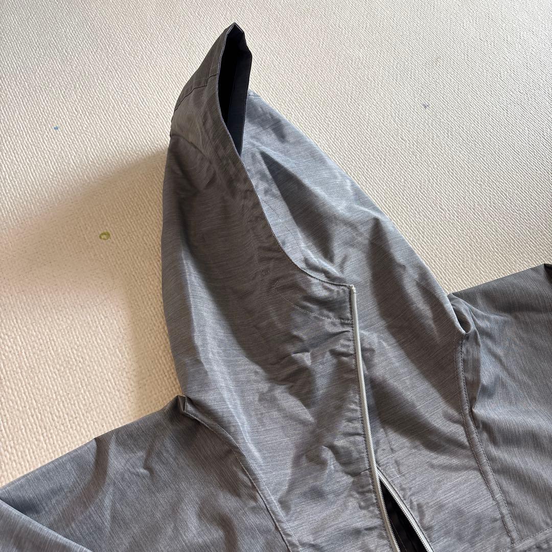 サンバリア100　紫外線100％カット　パーカー