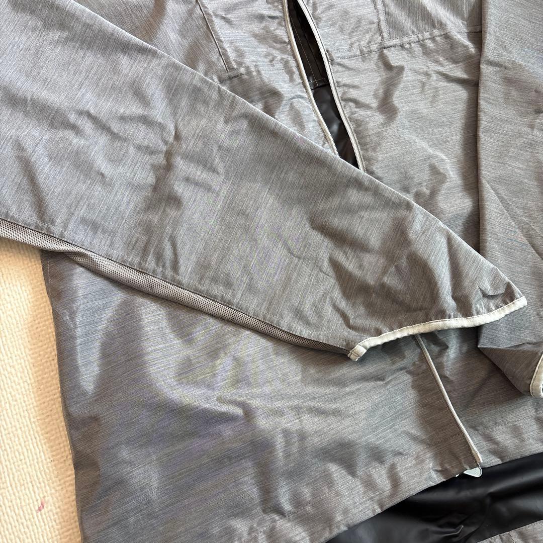 サンバリア100　紫外線100％カット　パーカー