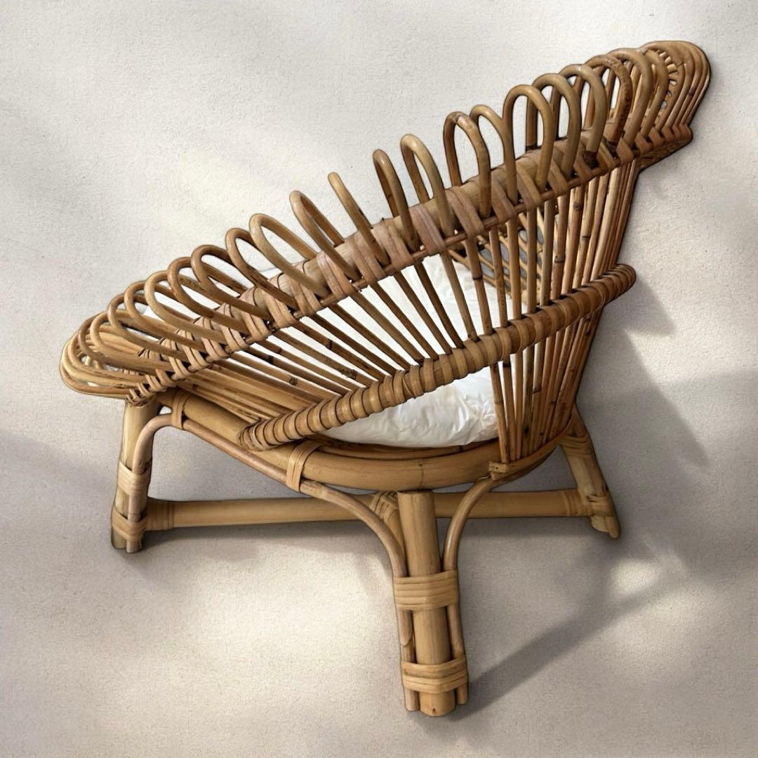 オルネコ　ラタンチェア 椅子　白クッション付き　猫ベッド　木製　キャットベッド