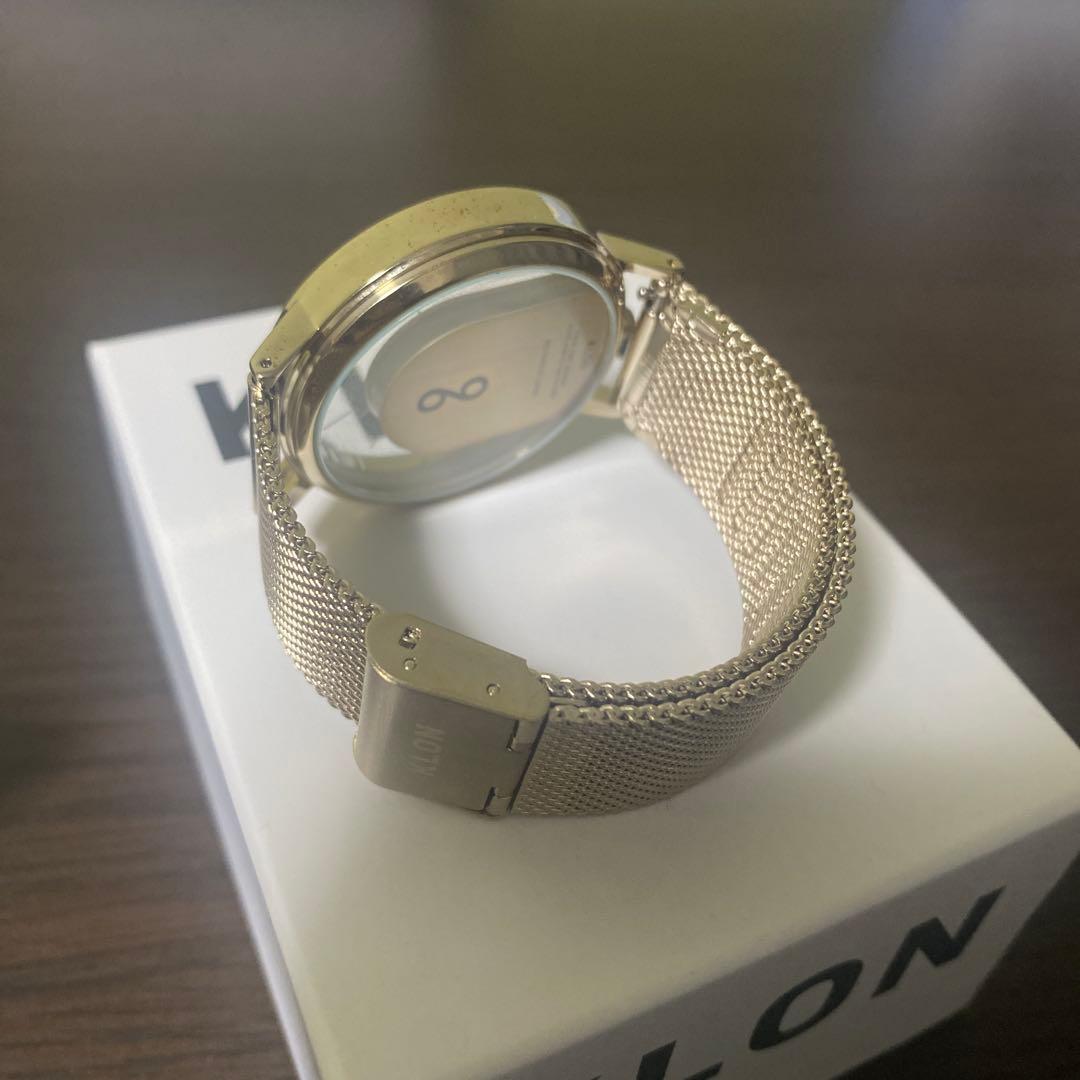 2024年　クリスマス限定色　KLONゴールドメッシュバンド時計