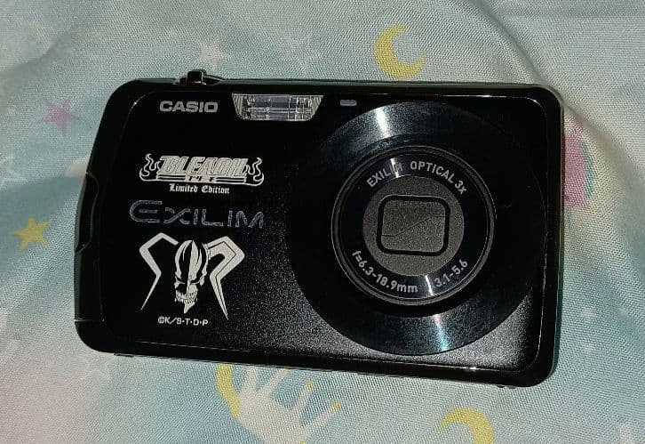 CASIO EXILIM ex-z330 ブリーチBLEACH ジャンク