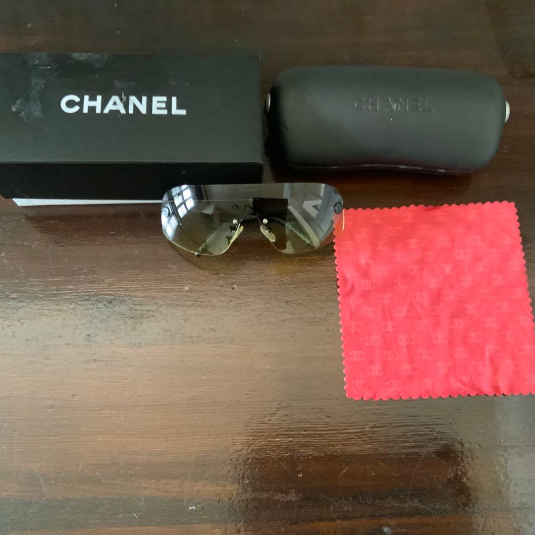 CHANEL グラデーションレンズ サングラス