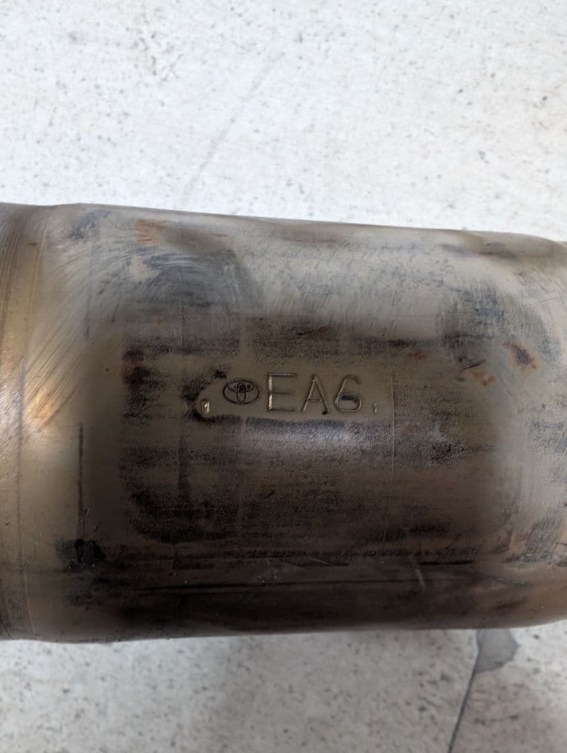 プリウス　20系 触媒 GD3 EA6