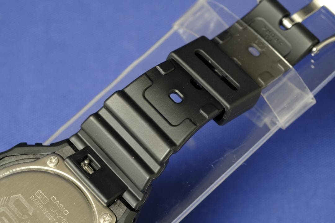 【綺麗】G-SHOCK GA-2100SB メタリック カシオーク (183)