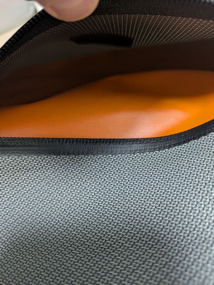 BROMPTON 防水 バッグ ウィル・バトラー=アダムスサイン入り