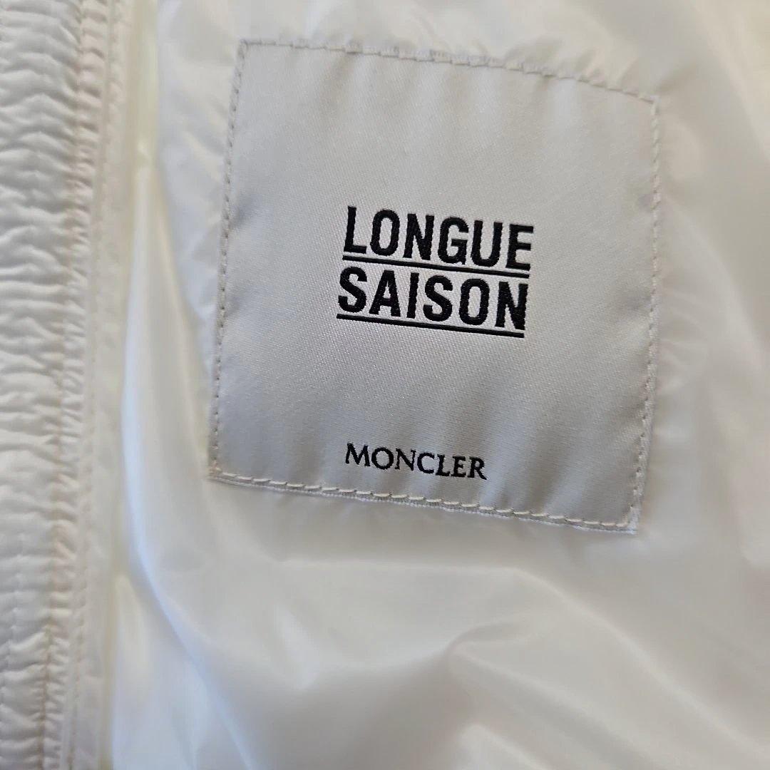 めぐママ　モンクレールGIROUXフード付きホワイトダウンジャケット