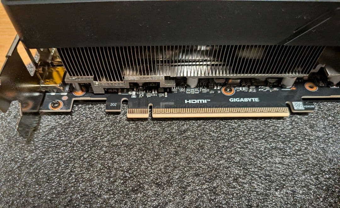 新品同様 GIGABYTE GEFORCE RTX 5090 WINDFORCE