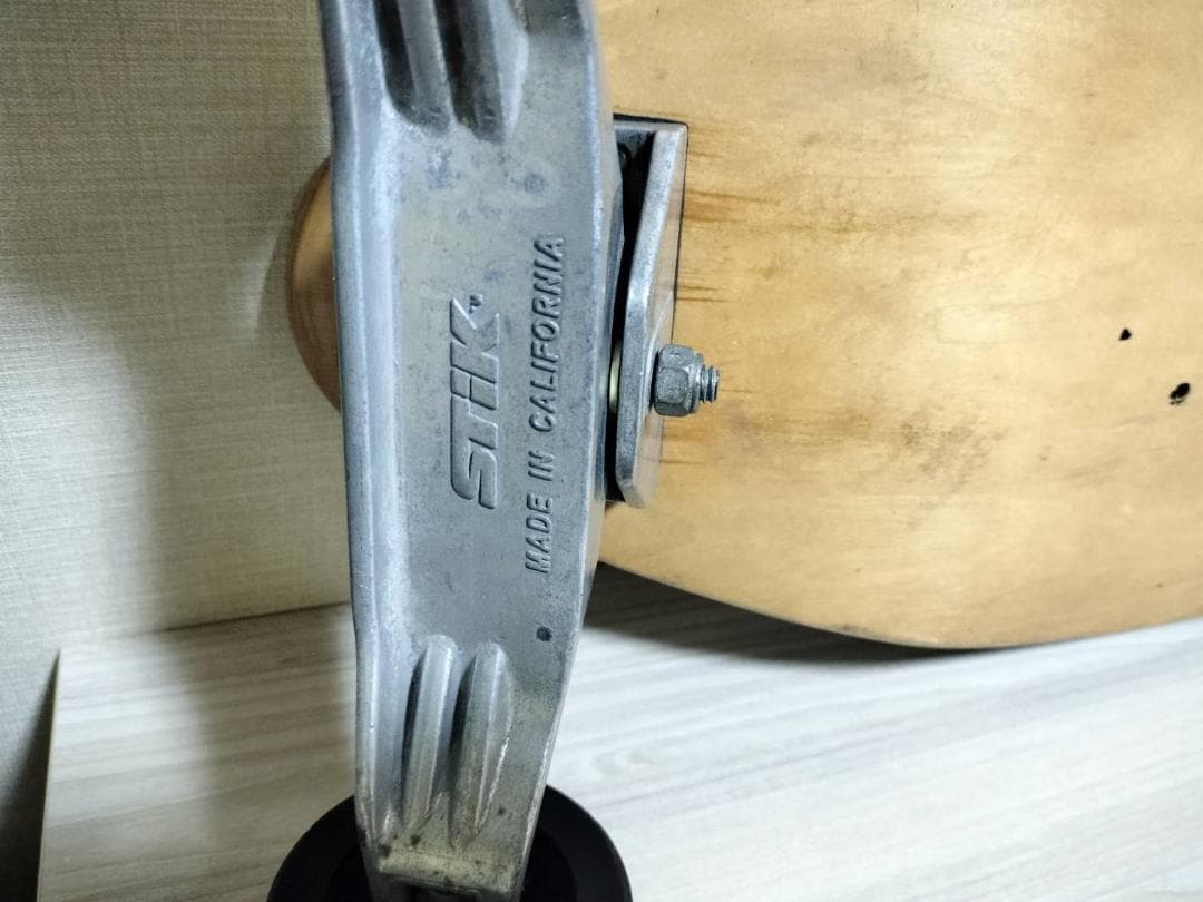 ☆CARVE BOARD SURF STIK ロングスケートボード　陸トレ