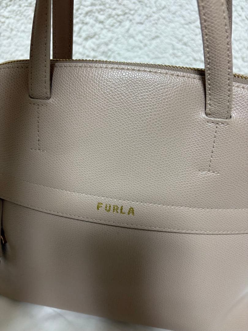 【美品】フルラ　新型パイパー　ハンドバッグ　ショルダーバッグ　ベージュピンク