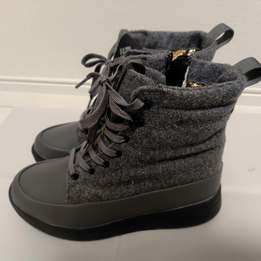 Columbia ブーツ（サップランド ダークグレー）