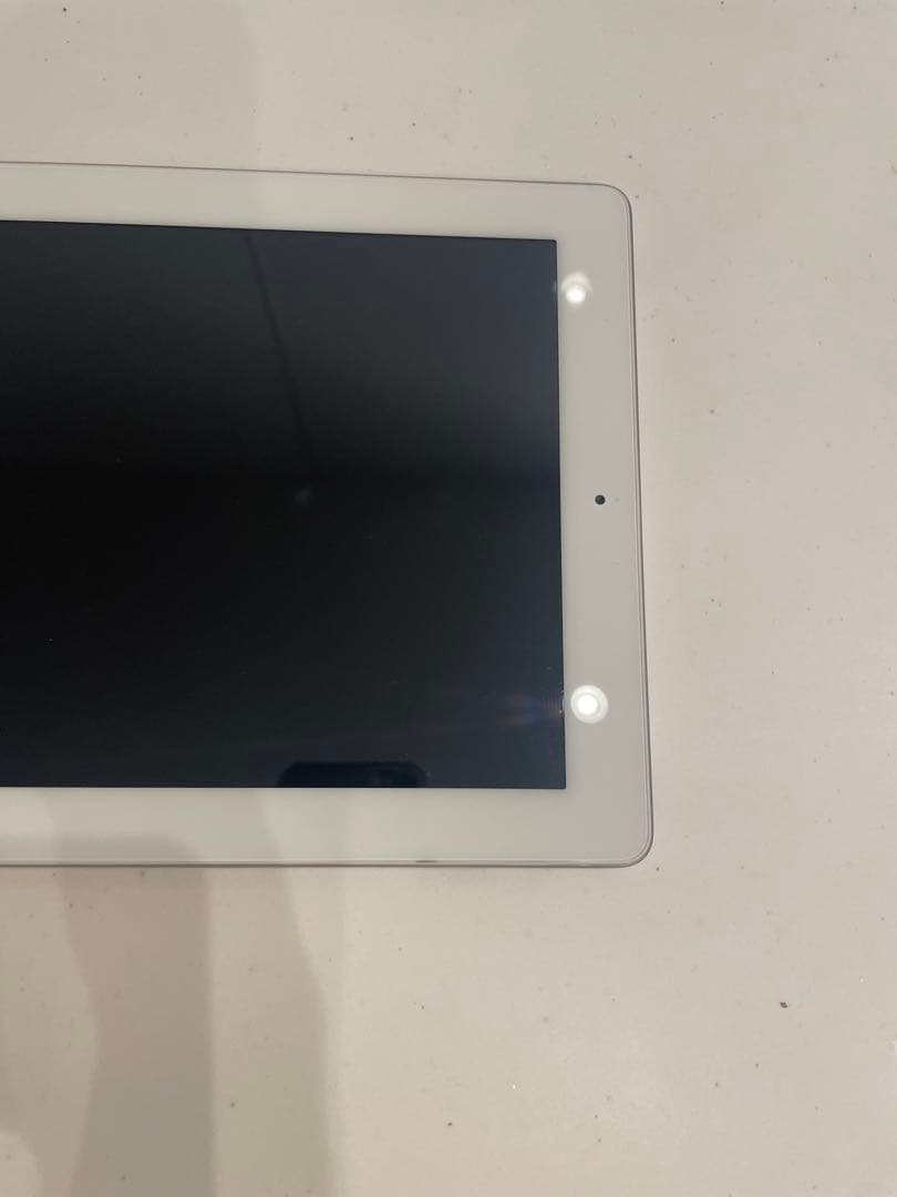 iPad 第2世代　白　Wi-Fi接続　充電コード付き