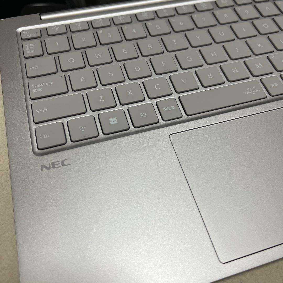 LAVIE SOL ノートパソコン