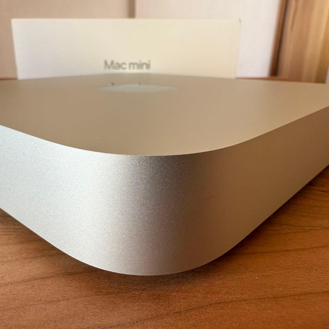 【美品】Mac mini M2チップ（8GBメモリ256GB）保証〜2025/3