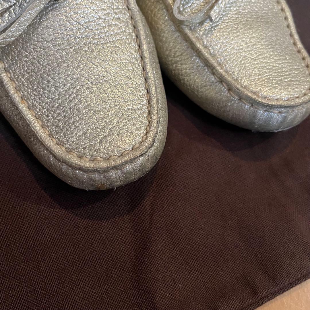 保存袋つき 美品！ TOD'S ゴールド ドライビングシューズ35.5