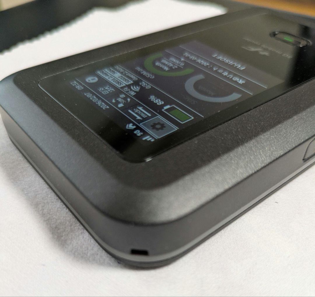 富士ソフト 5G対応 Wi-Fiモバイルルーター +F FS050W