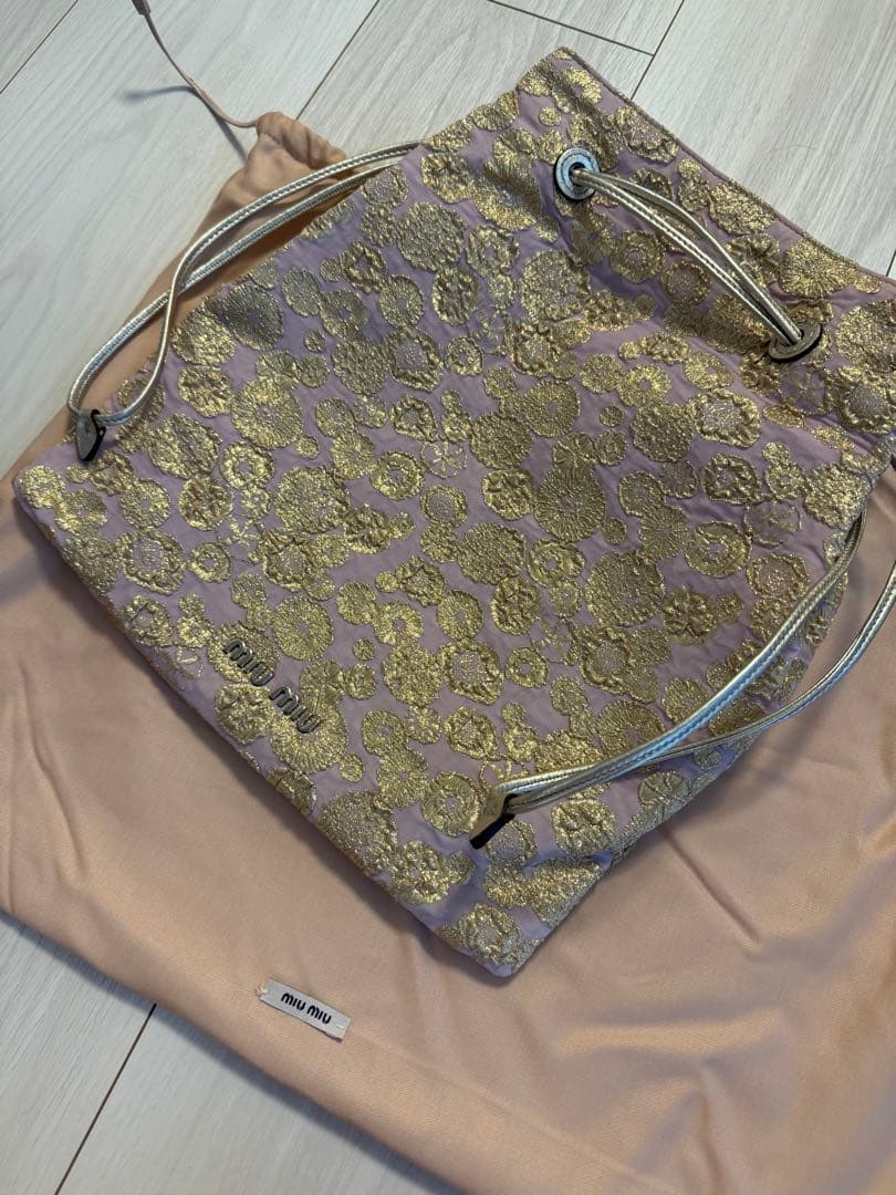 miu miu ポーチ型バッグ