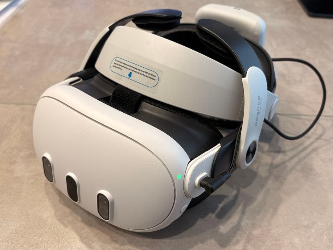  Quest 3 VRヘッドセット(サードパーティ製周辺機器付き)