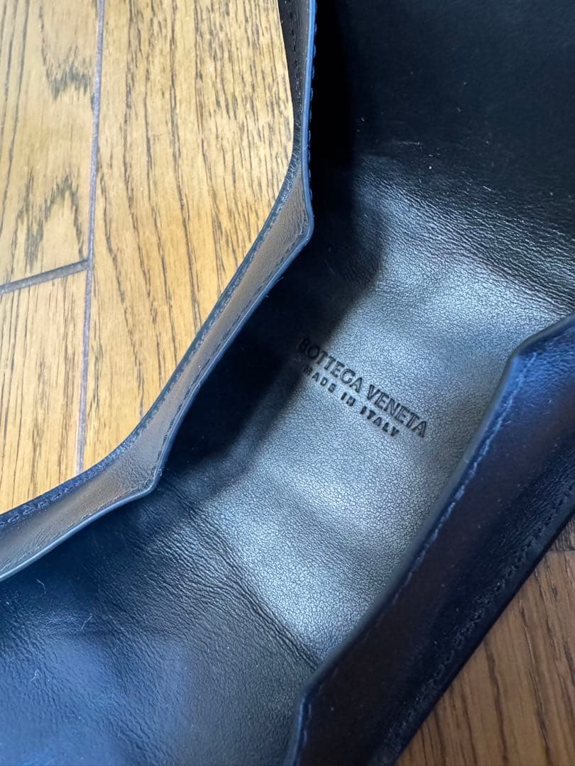 BOTTEGA VENETA カセット折り畳みパース ブラック