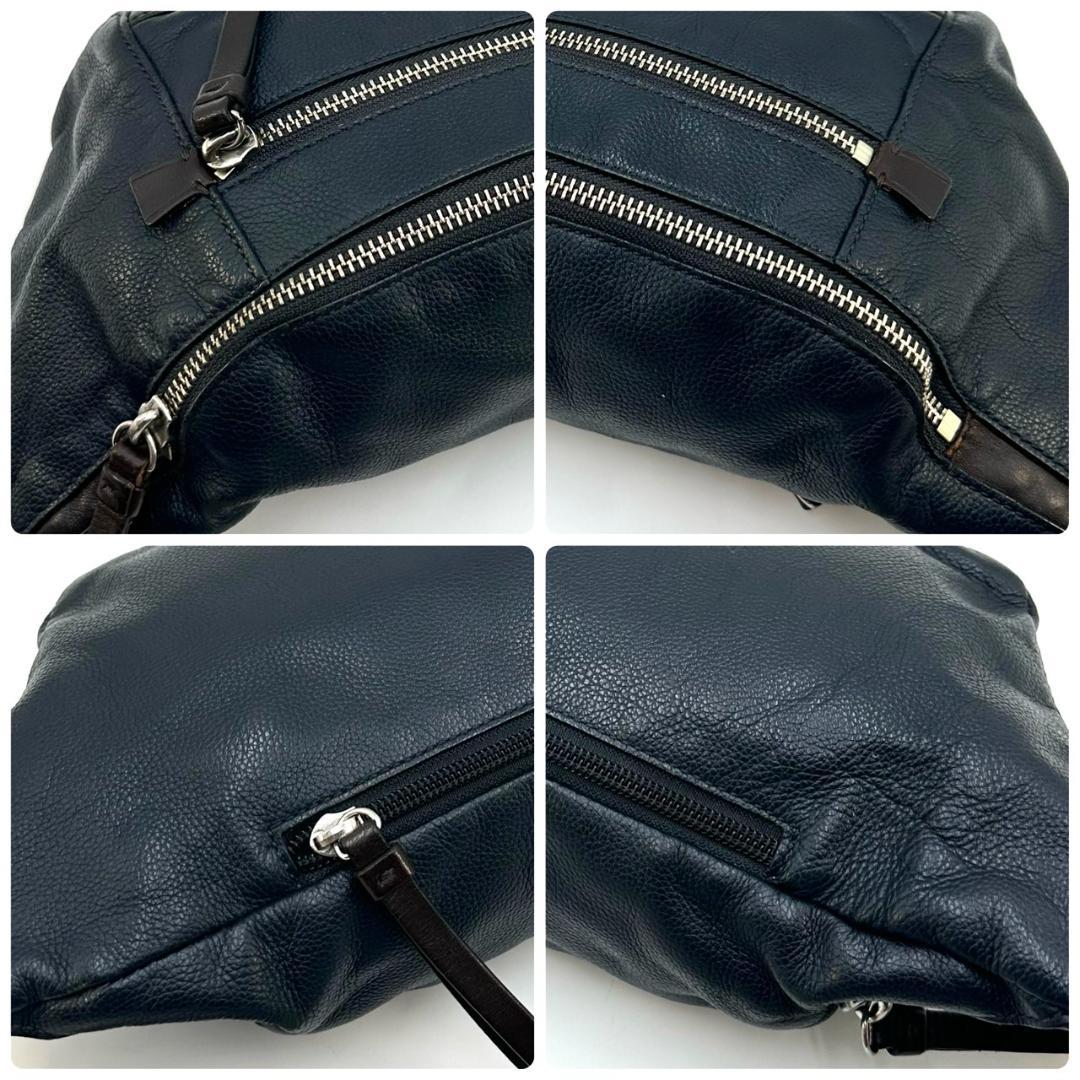 COACH コーチ トンプソン ボディバッグ スリングバッグ シボ革 ロゴ型押し