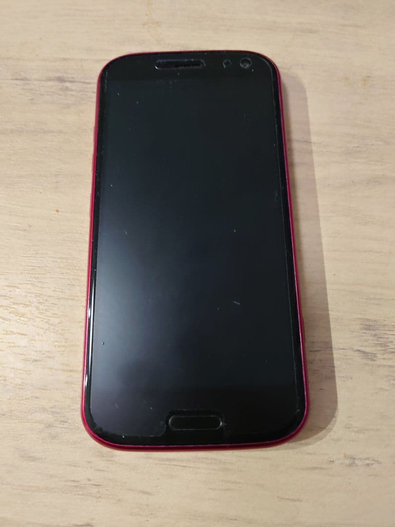 docomo らくらくフォンF-52B 赤色スマートフォン 本体