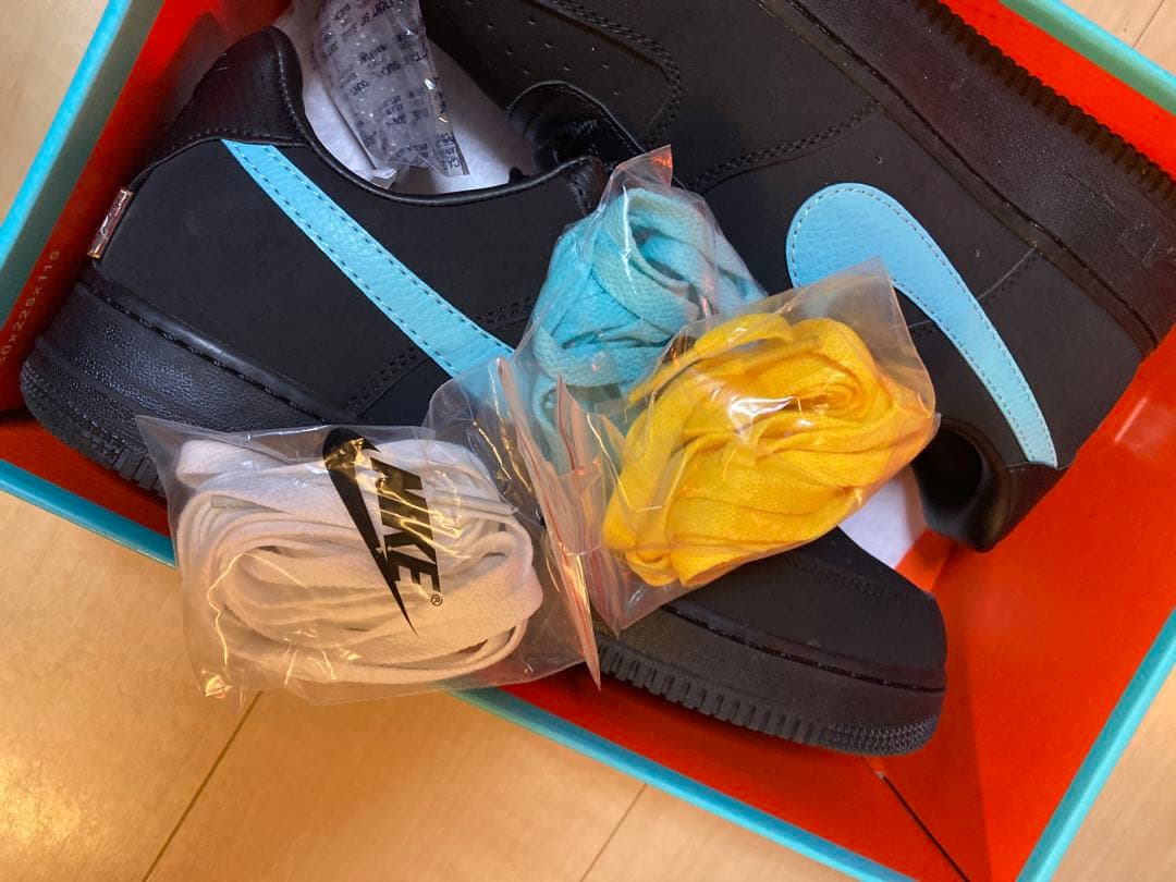 売切 Nike Air Force 1 adidas Supreme FCRB