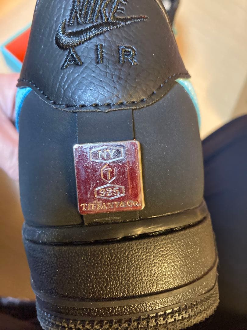 売切 Nike Air Force 1 adidas Supreme FCRB