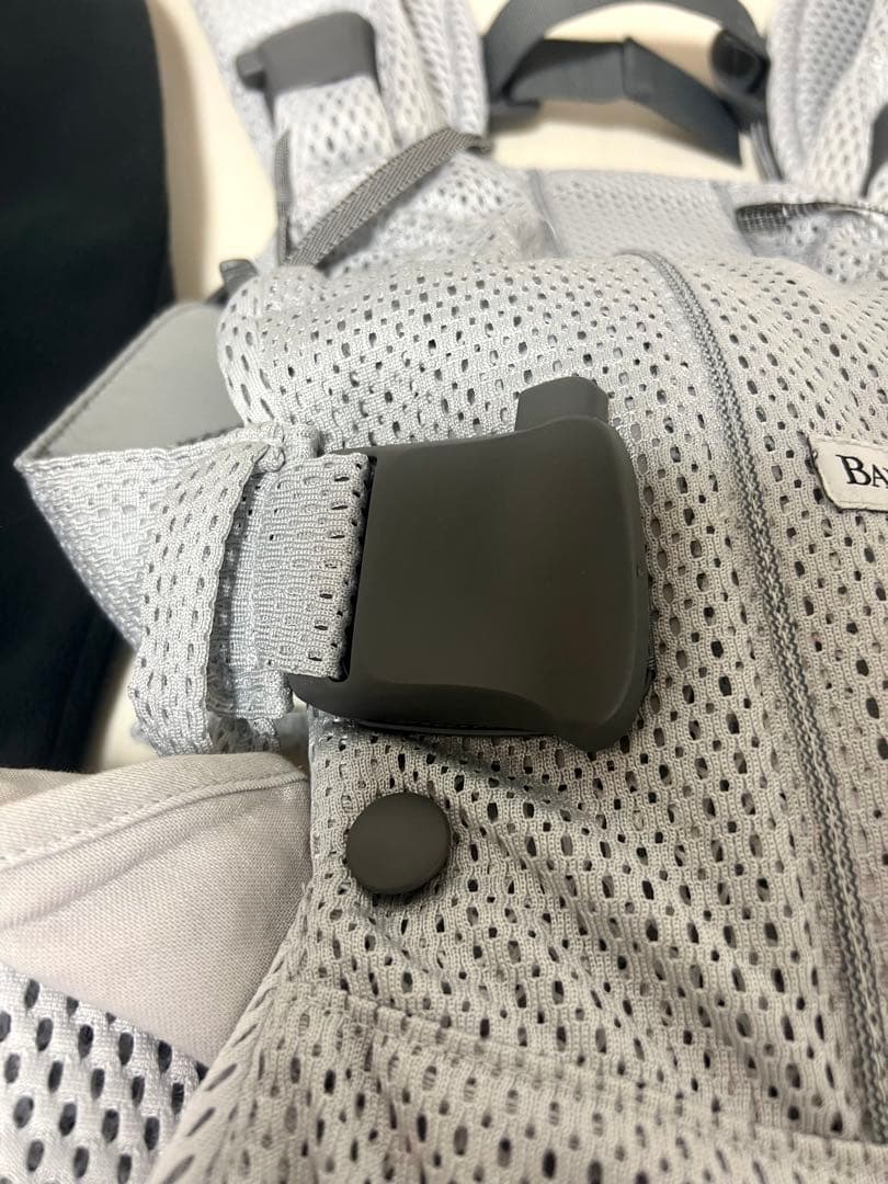 4way ベビービョルン ベビーキャリア シルバーメッシュ新生児から3歳まで