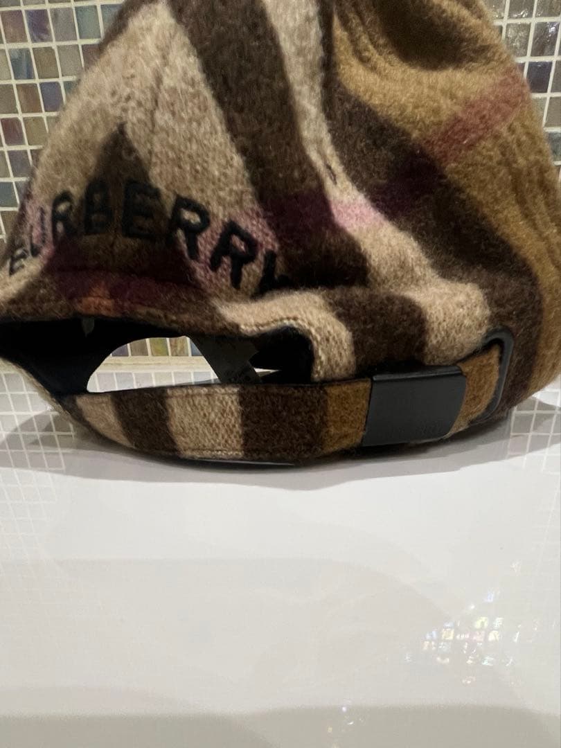Burberry バーバリー　チェック柄 ベースボールキャップ