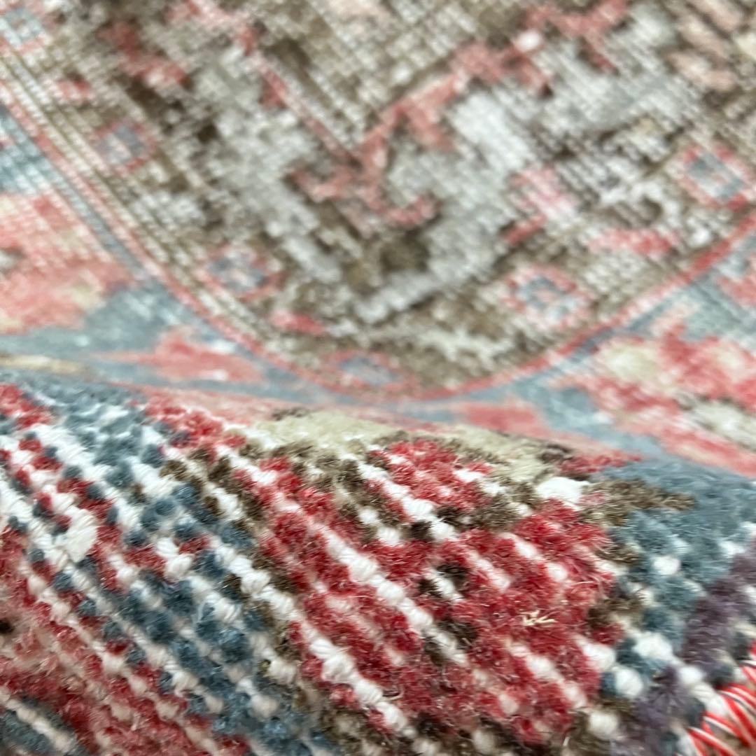 淡ピンクレッド✳︎50×110くすみブルーココの字フラワー　トルコヴィンテージラグ