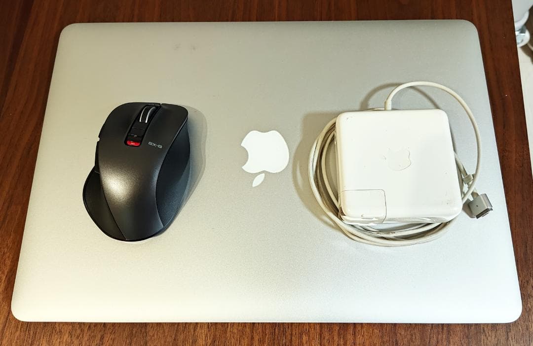 Apple MacBook Pro 15-inch A1398(マウス付き)