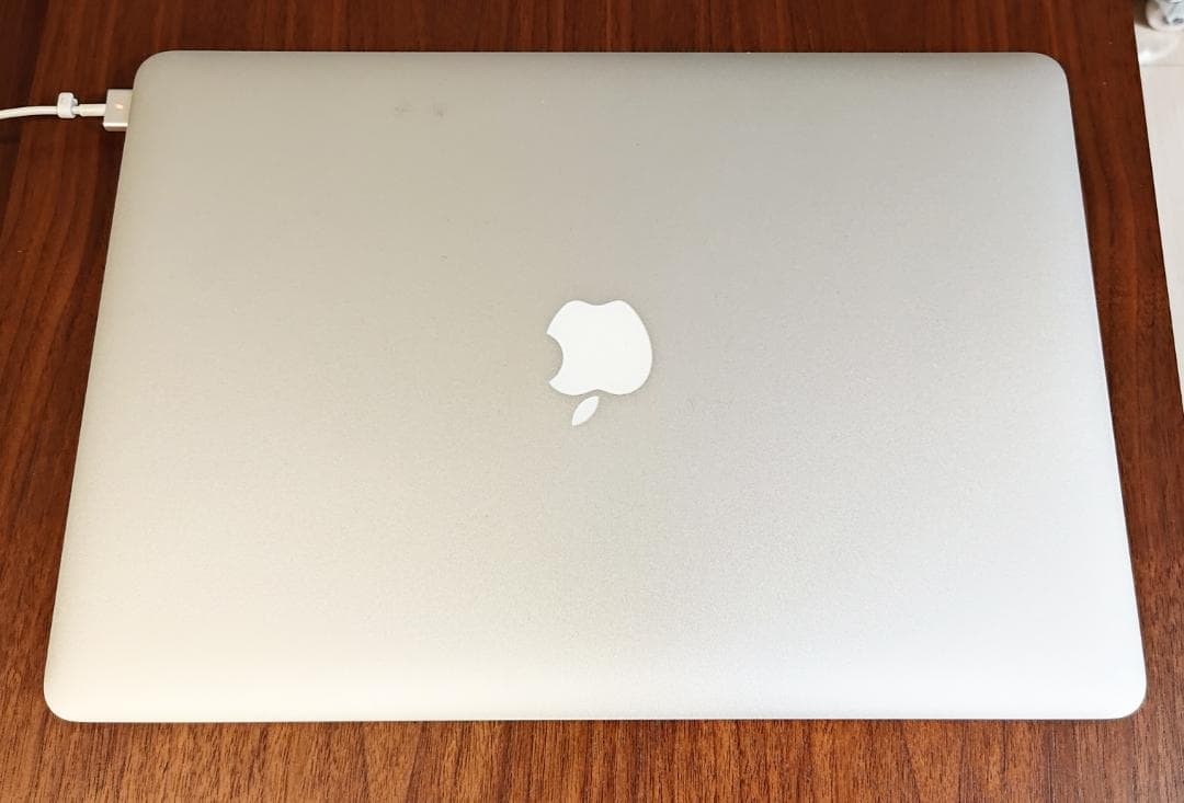 Apple MacBook Pro 15-inch A1398(マウス付き)