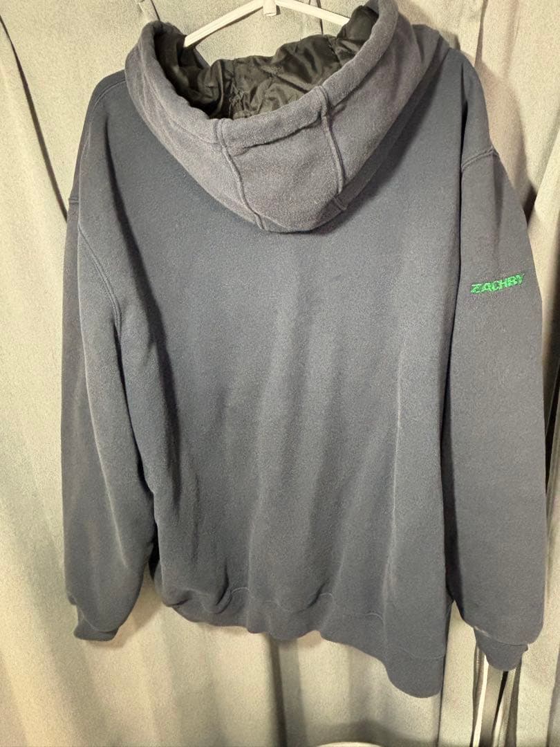 【あるある】カーハート　フルジップパーカー