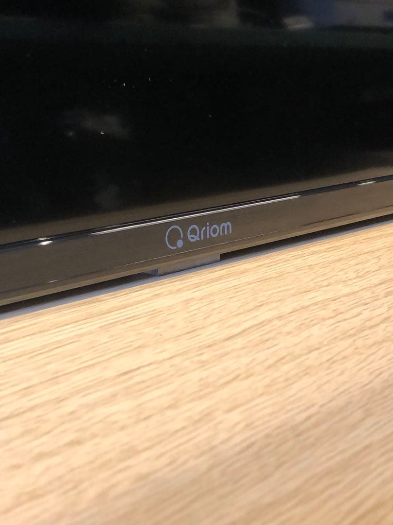 Qriom 32インチ 32V液晶テレビ 本体 2023年製　QRT-32W2K