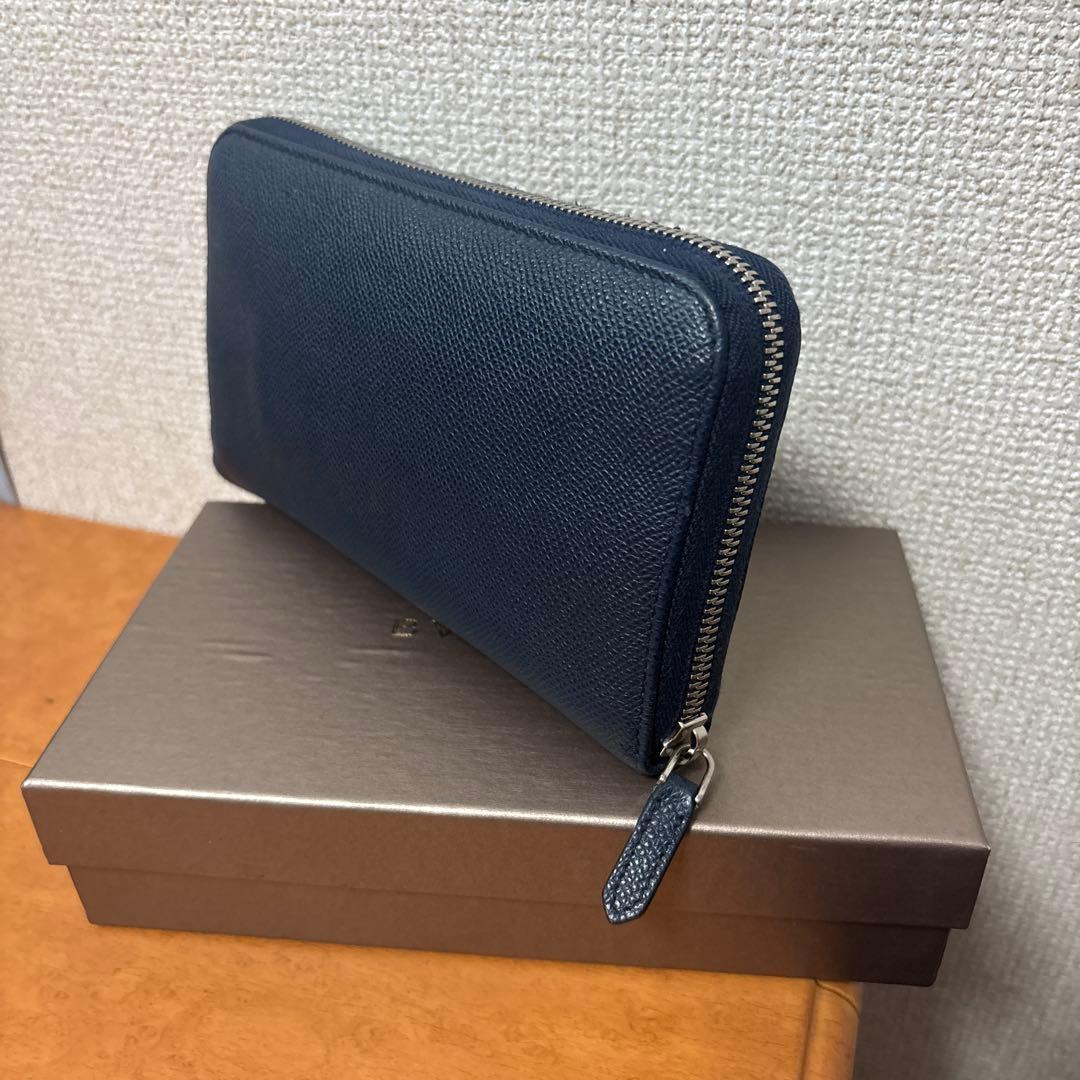 ブルガリ ブルガリマン ラウンドファスナー 長財布 ネイビー