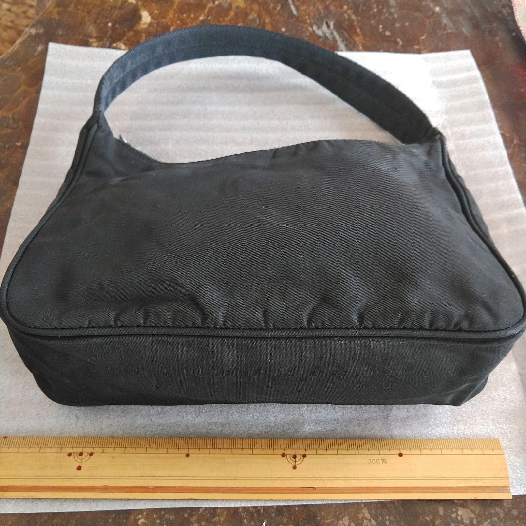 PRADA ブラック ミニアクセサリーバッグ