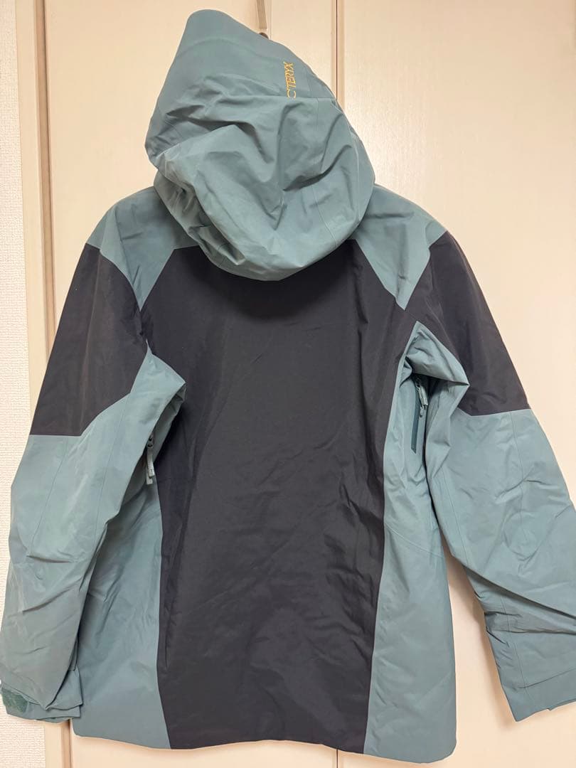 ARC'TERYX マウンテンパーカー グレー/ブラック