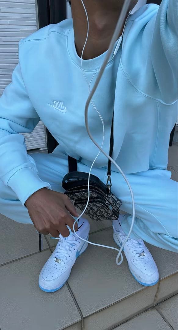 ✨超レア売り切れ中✨Nike 水色 クルーネックスウェットトレーナー