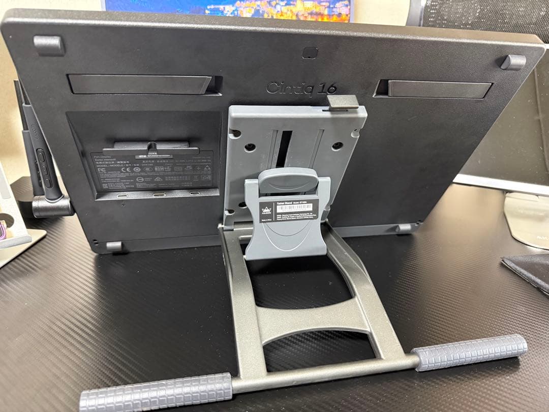 Wacom Cintiq 16 DTK168K4C スタンド付き