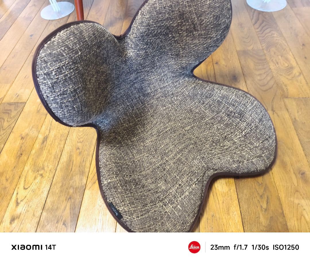 【美品】MTG 骨盤サポート　ボディメイクシート　スタイル　レッド ブラウン