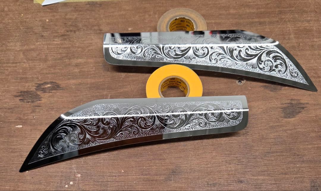 17プロフィア　ドアプロテクター唐草模様　削り込み加工