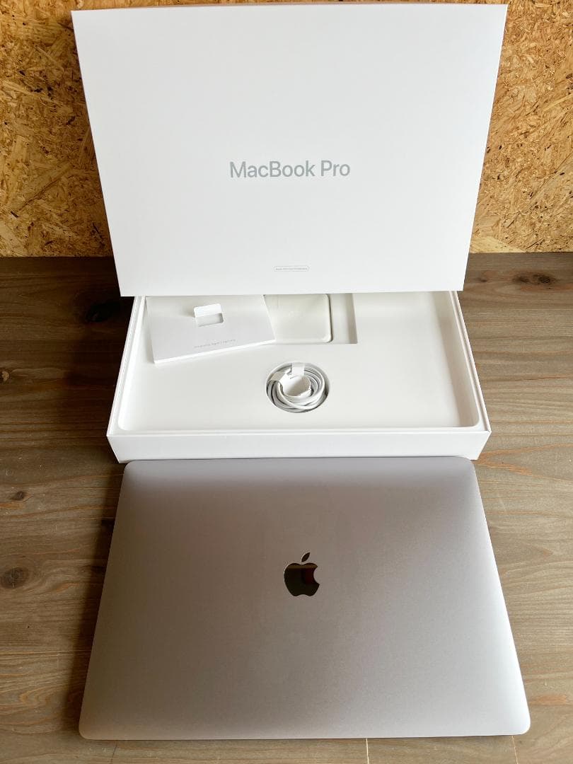 MacBook Pro 15 2016 i7 16GB 1TB SSD 動作良好