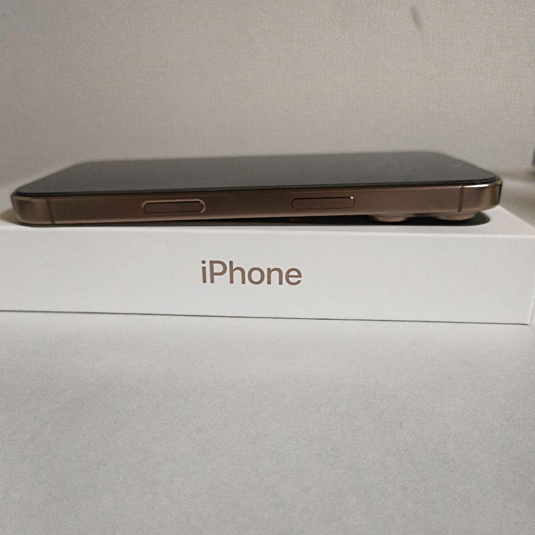 美品iPhone 16 Pro 512GB SIMフリー
