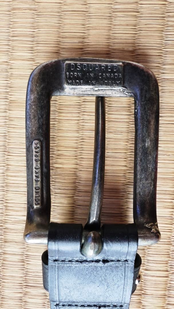 DSQUARED ディースクエアード ターコイズスタッズレザーベルト